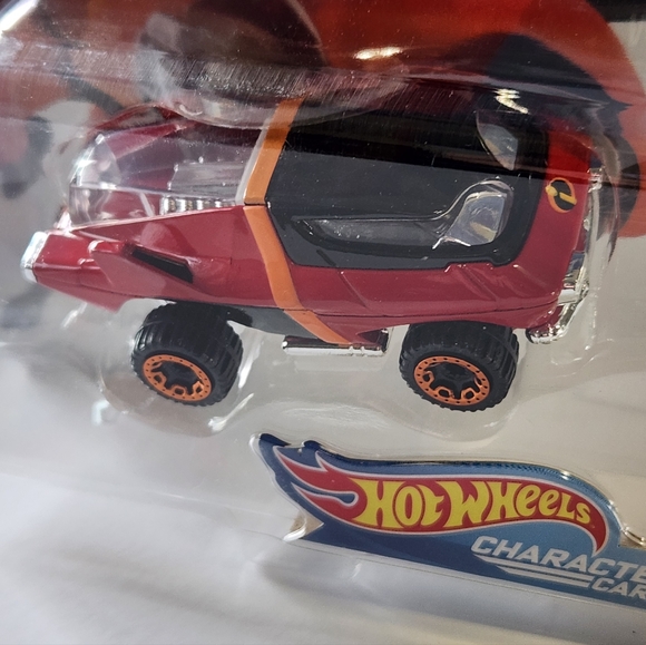 Mr. Incredible Hot Wheels Character Car - Picture 2 of 5